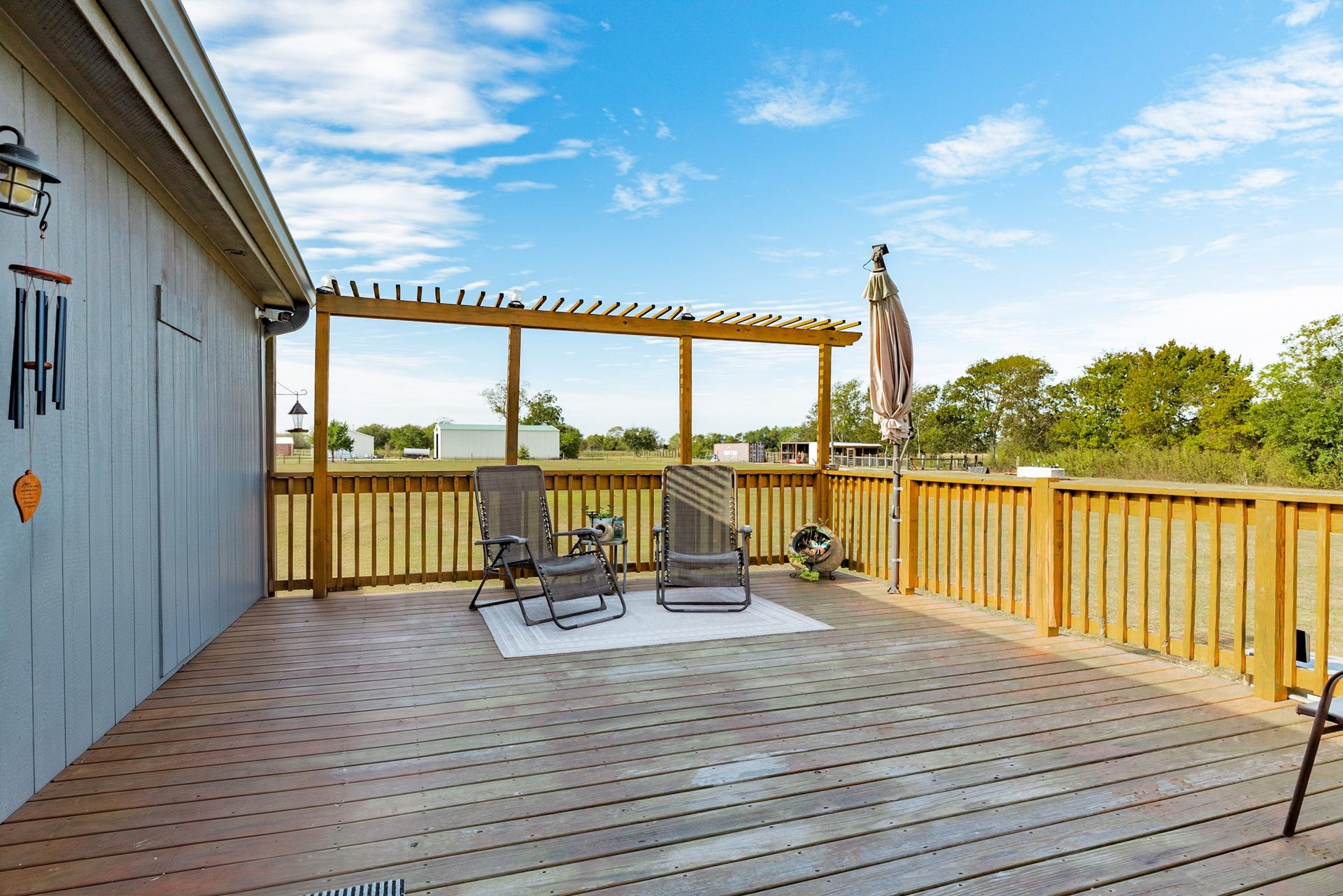 9120 County Road 196, Liverpool, TX 77577 9120 County Road 196, Liverpool, TX 77577