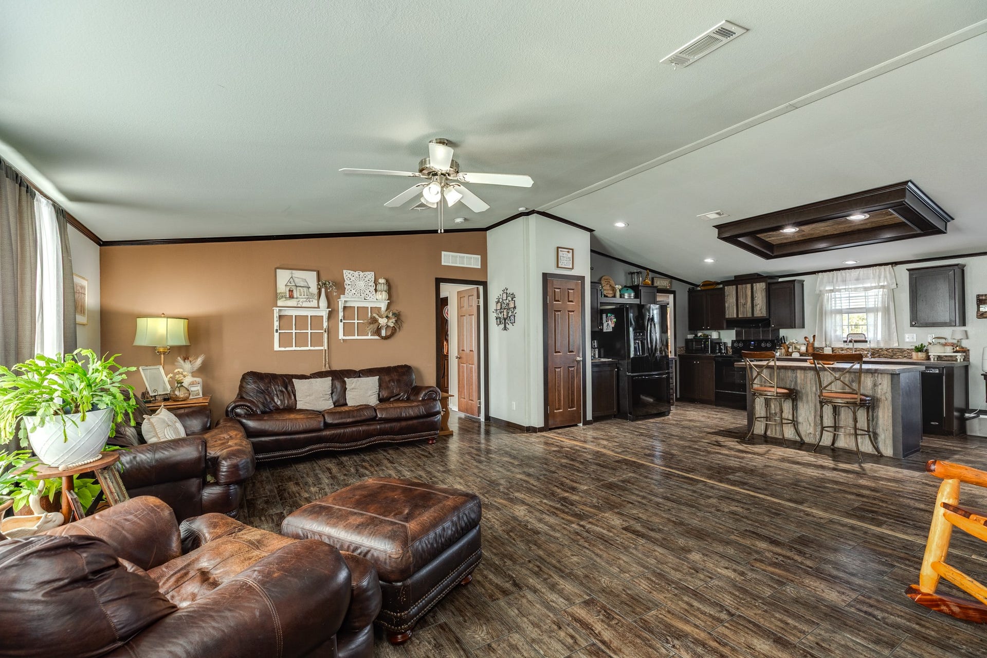 9120 County Road 196, Liverpool, TX 77577 9120 County Road 196, Liverpool, TX 77577