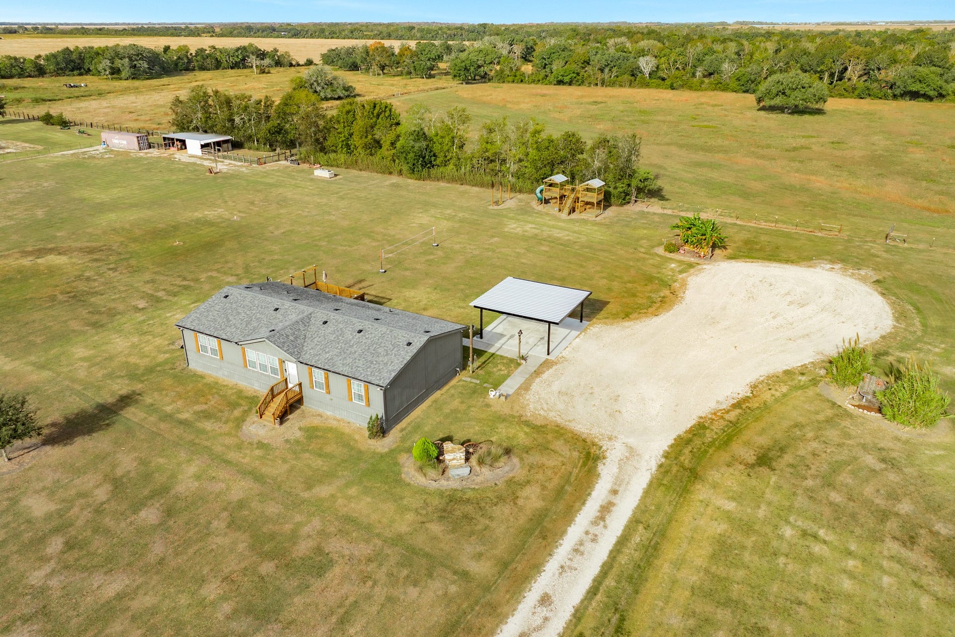 9120 County Road 196, Liverpool, TX 77577 9120 County Road 196, Liverpool, TX 77577
