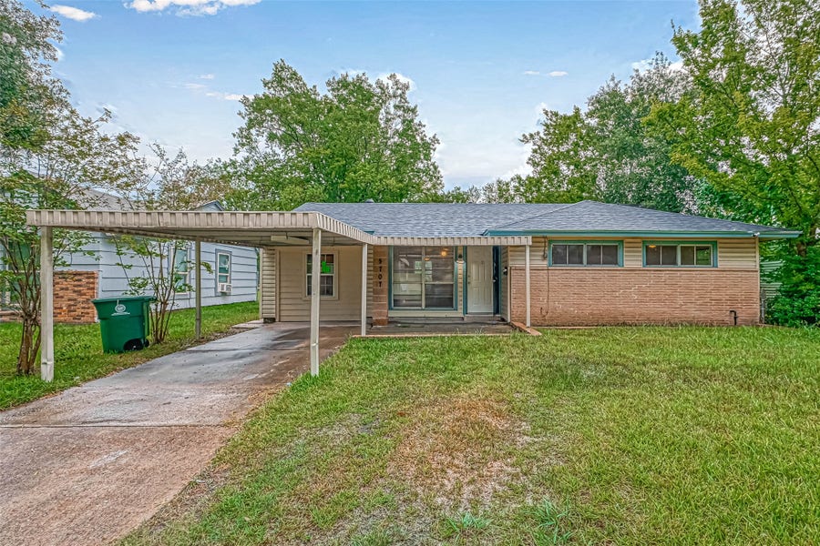 Property photo for 5707 Lakefield Drive, Houston, TX