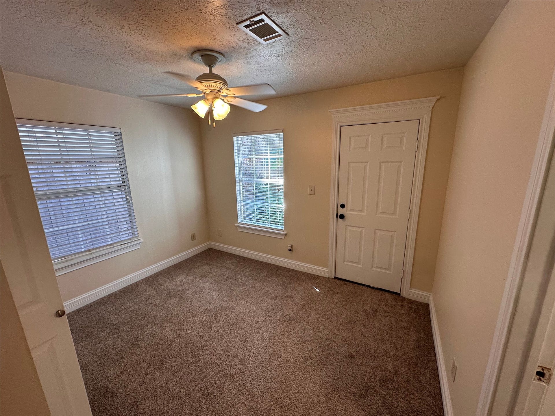 1337 Nashua Street, Houston, TX 77008 1337 Nashua Street, Houston, TX 77008