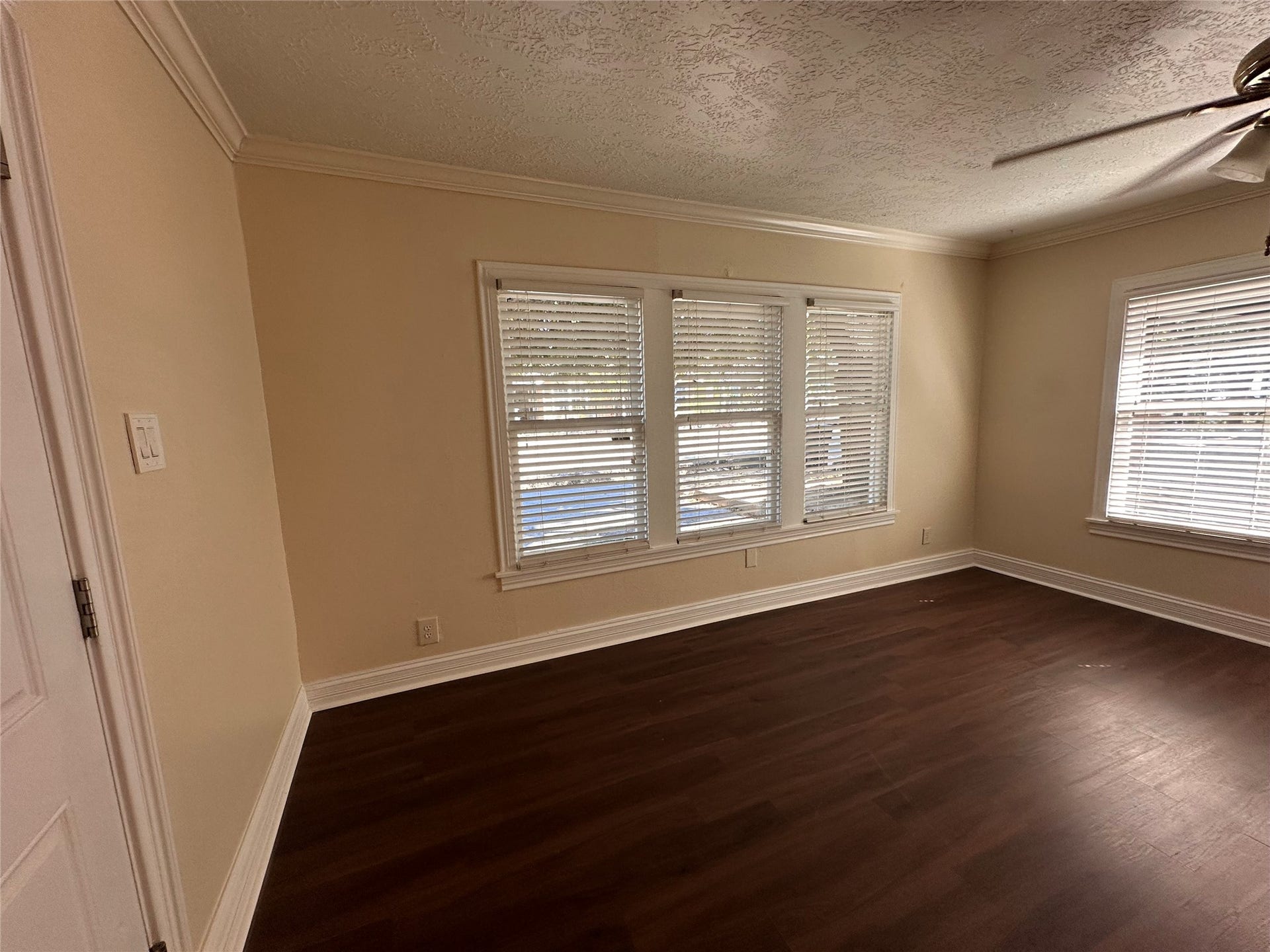 1337 Nashua Street, Houston, TX 77008 1337 Nashua Street, Houston, TX 77008