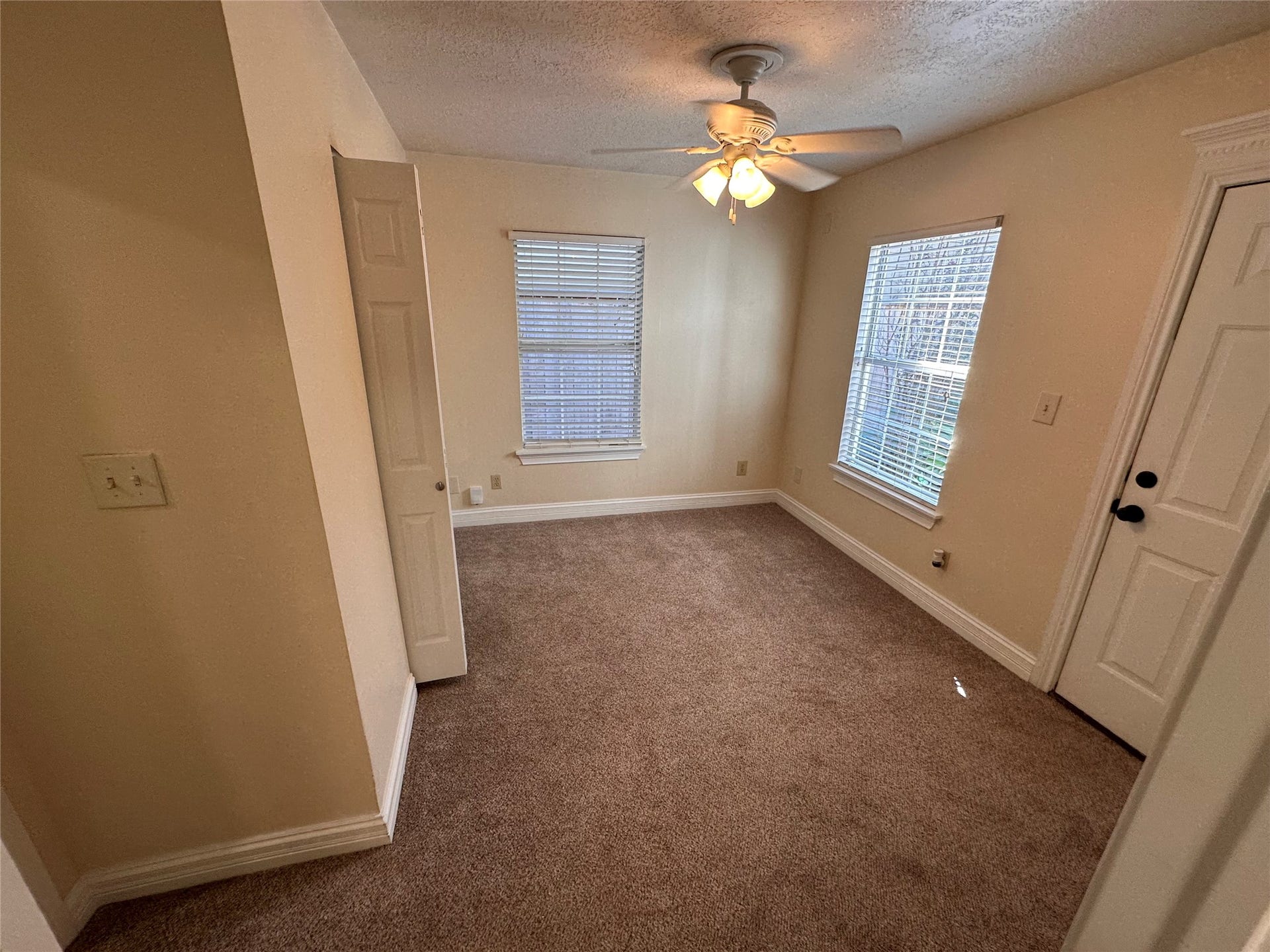 1337 Nashua Street, Houston, TX 77008 1337 Nashua Street, Houston, TX 77008