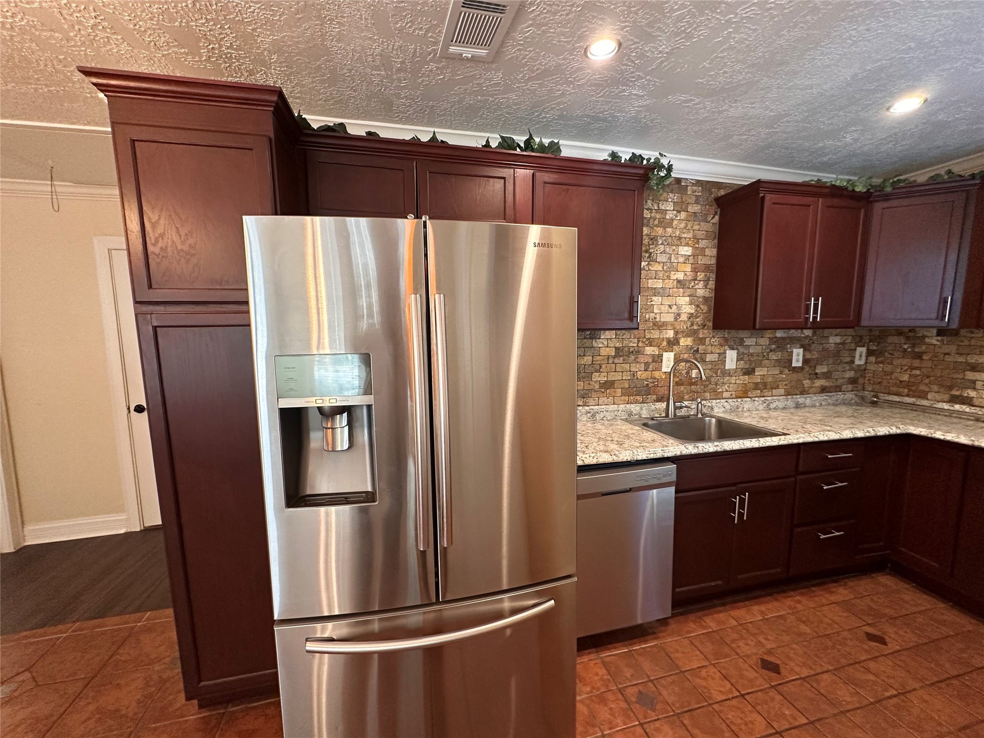 1337 Nashua Street, Houston, TX 77008 1337 Nashua Street, Houston, TX 77008