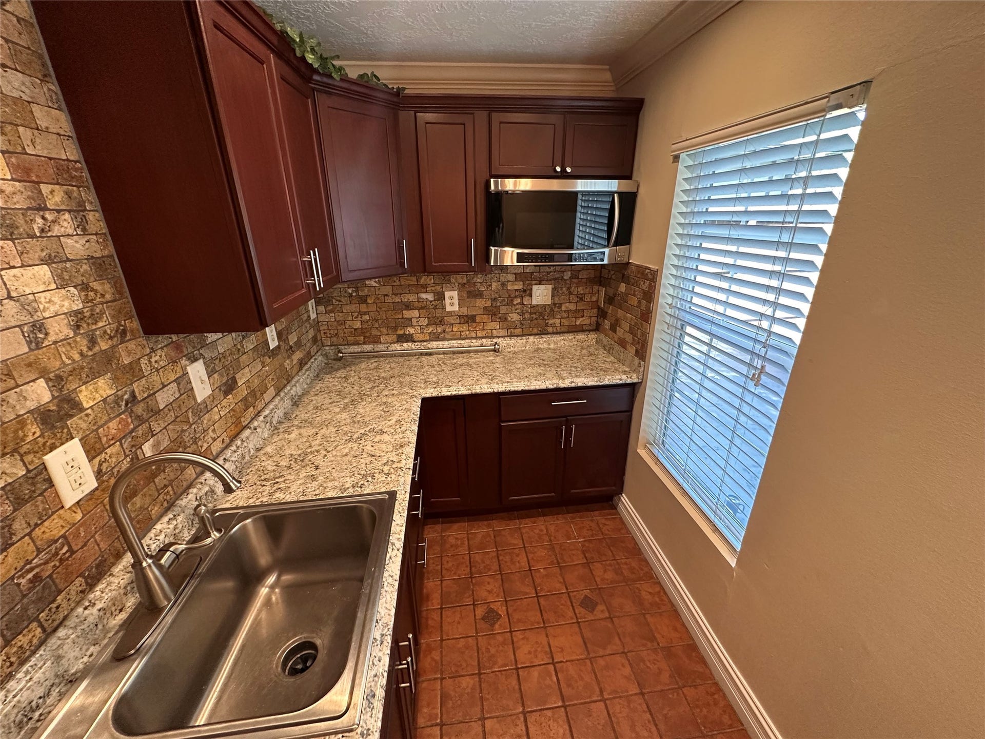 1337 Nashua Street, Houston, TX 77008 1337 Nashua Street, Houston, TX 77008