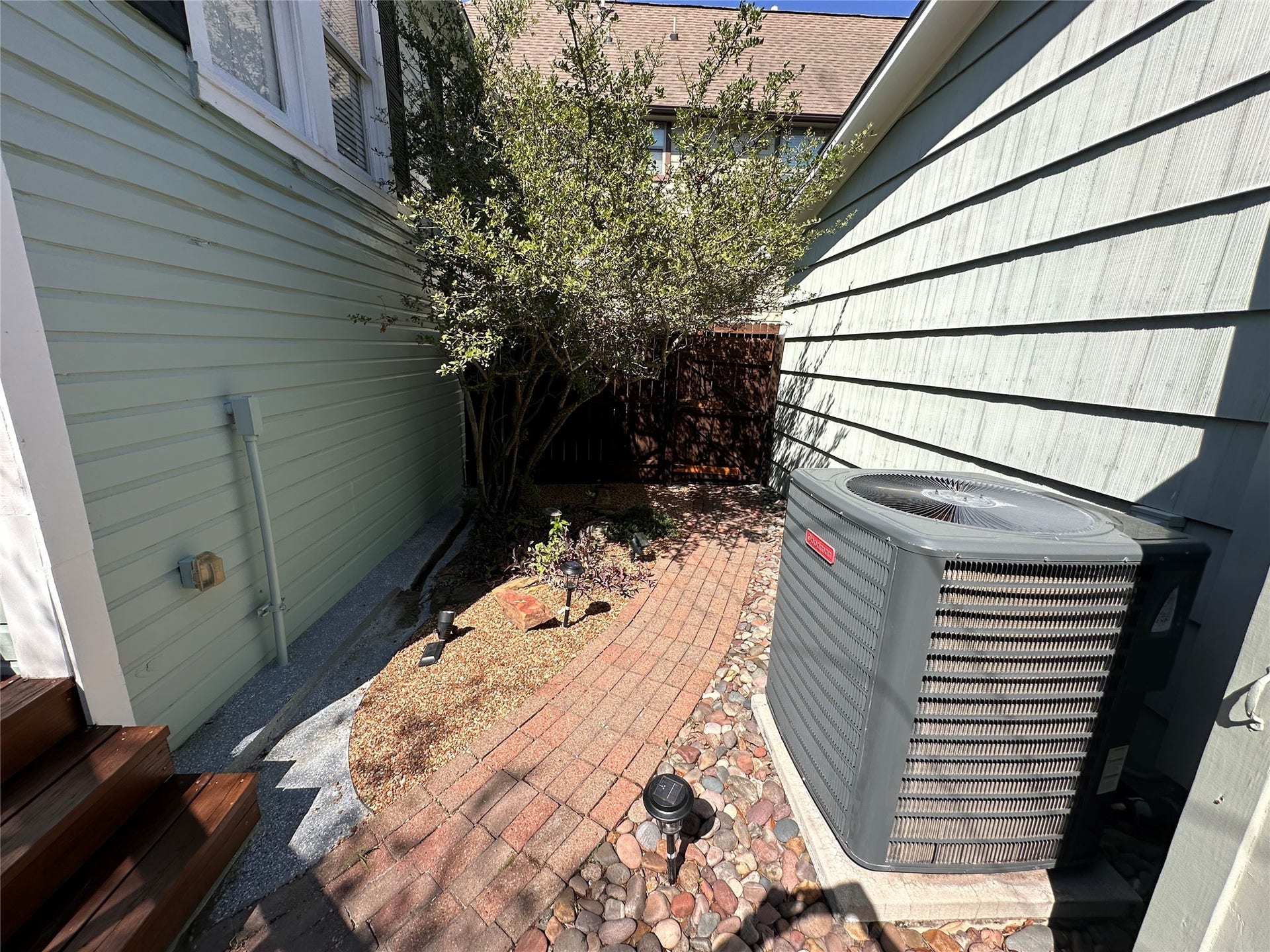 1337 Nashua Street, Houston, TX 77008 1337 Nashua Street, Houston, TX 77008