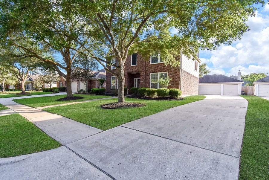 Property photo for 26710 Abbey Springs Lane, Katy, TX