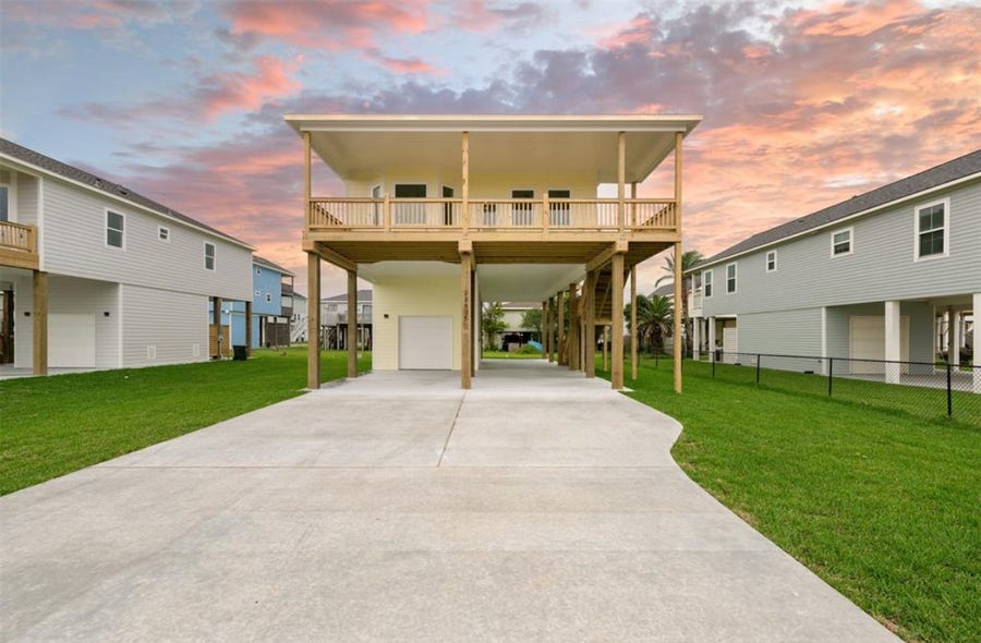 Property photo for 22805 Miramar Circle, Galveston, TX