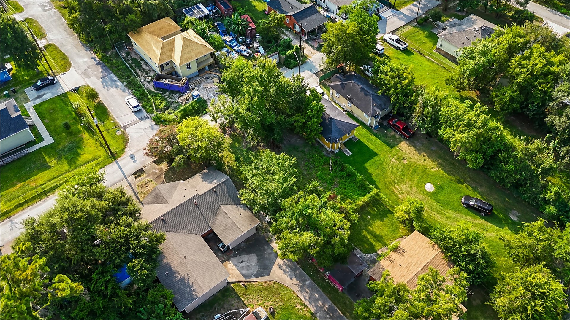 3811 Love Street, Houston, TX 77026 3811 Love Street, Houston, TX 77026