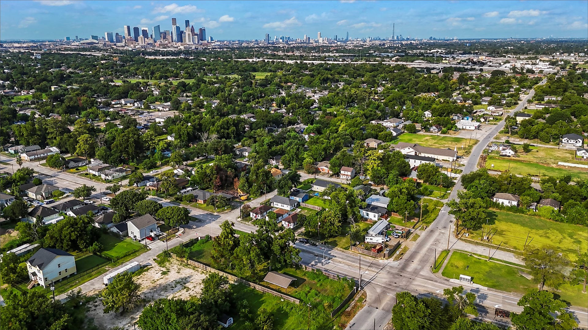 3811 Love Street, Houston, TX 77026 3811 Love Street, Houston, TX 77026