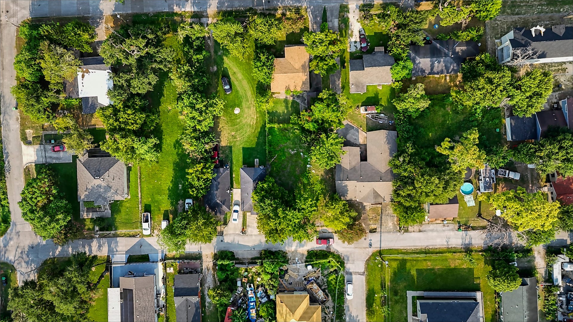 3811 Love Street, Houston, TX 77026 3811 Love Street, Houston, TX 77026