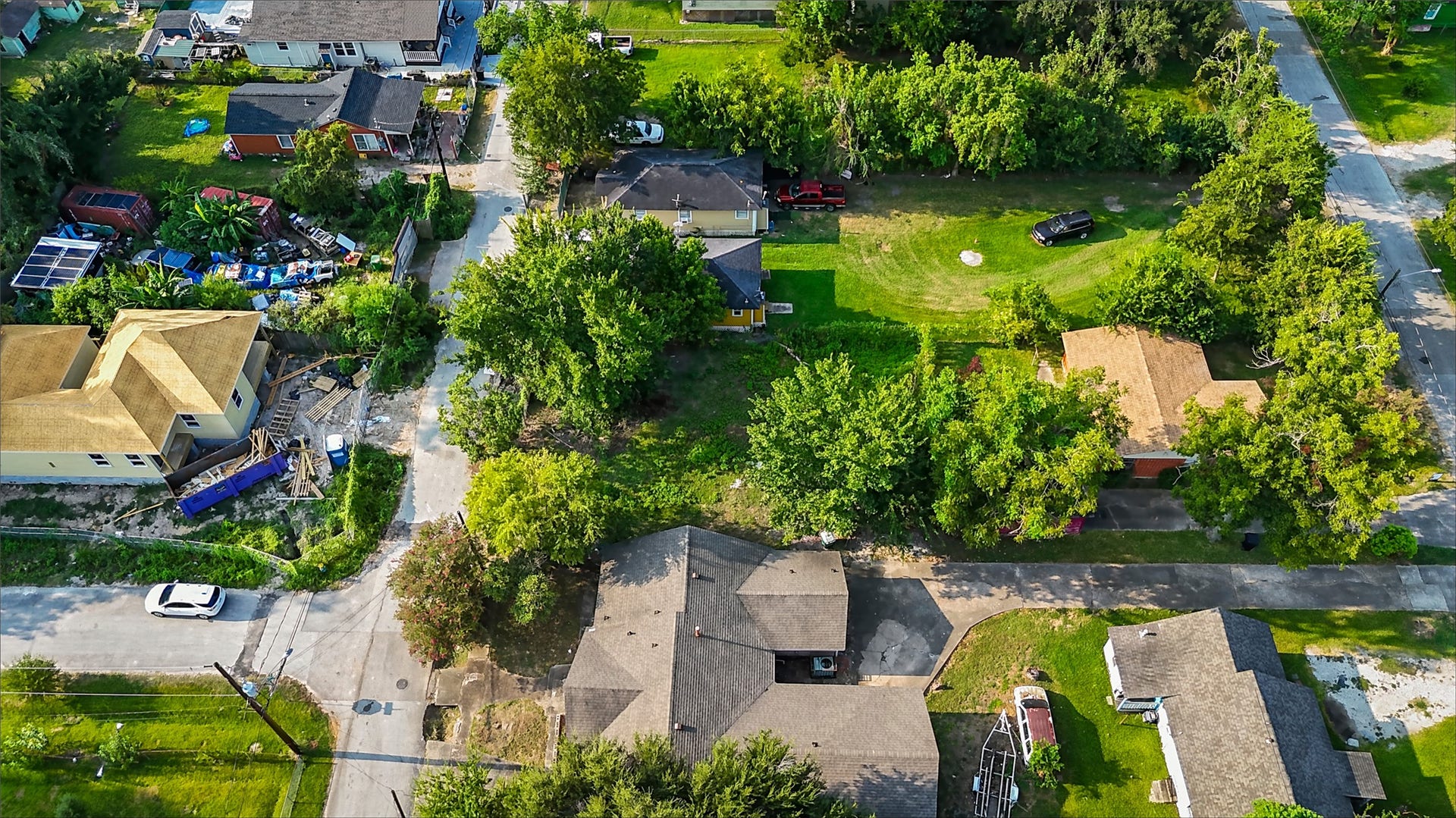 3811 Love Street, Houston, TX 77026 3811 Love Street, Houston, TX 77026