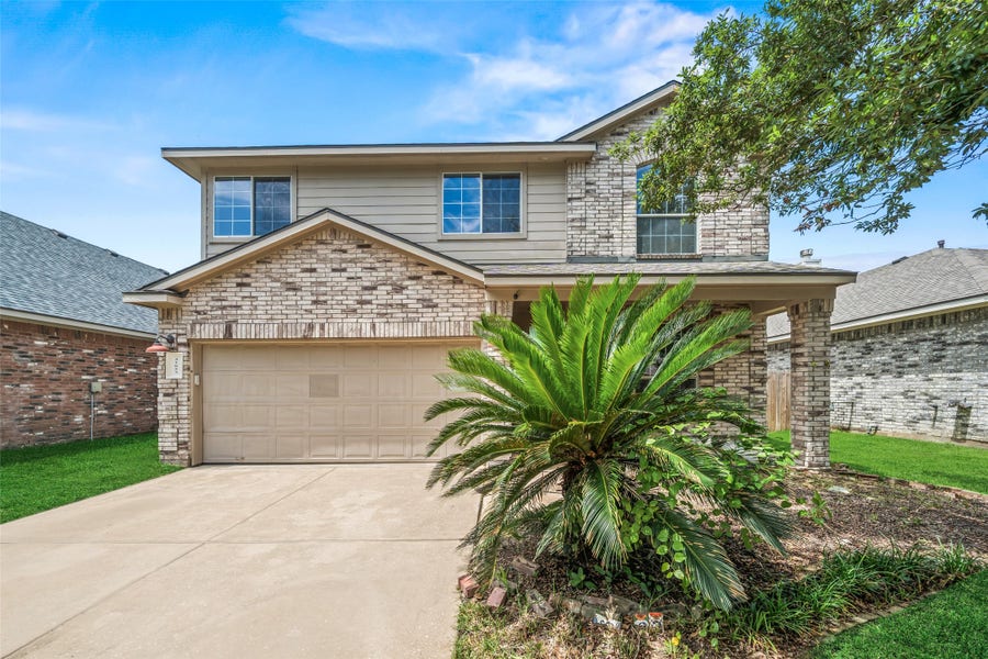 Property photo for 31623 Forest Oak Park Court, Conroe, TX