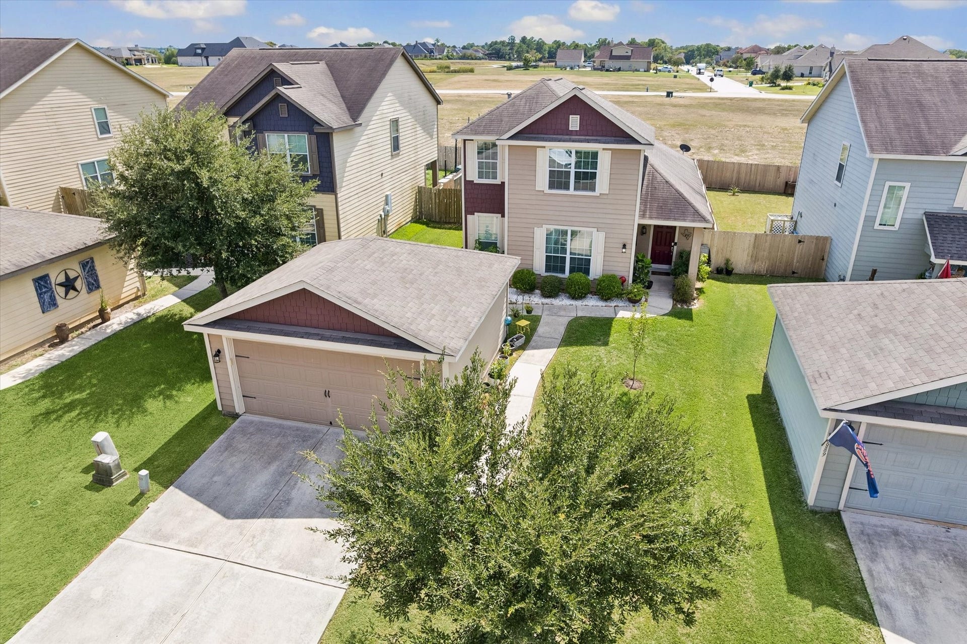 10885 S Lake Mist Lane, Willis, TX 77318 10885 S Lake Mist Lane, Willis, TX 77318
