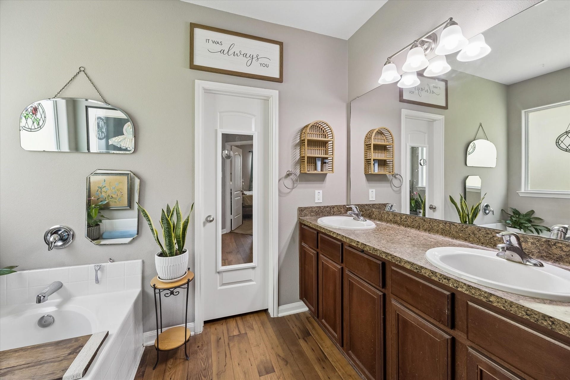 10885 S Lake Mist Lane, Willis, TX 77318 10885 S Lake Mist Lane, Willis, TX 77318