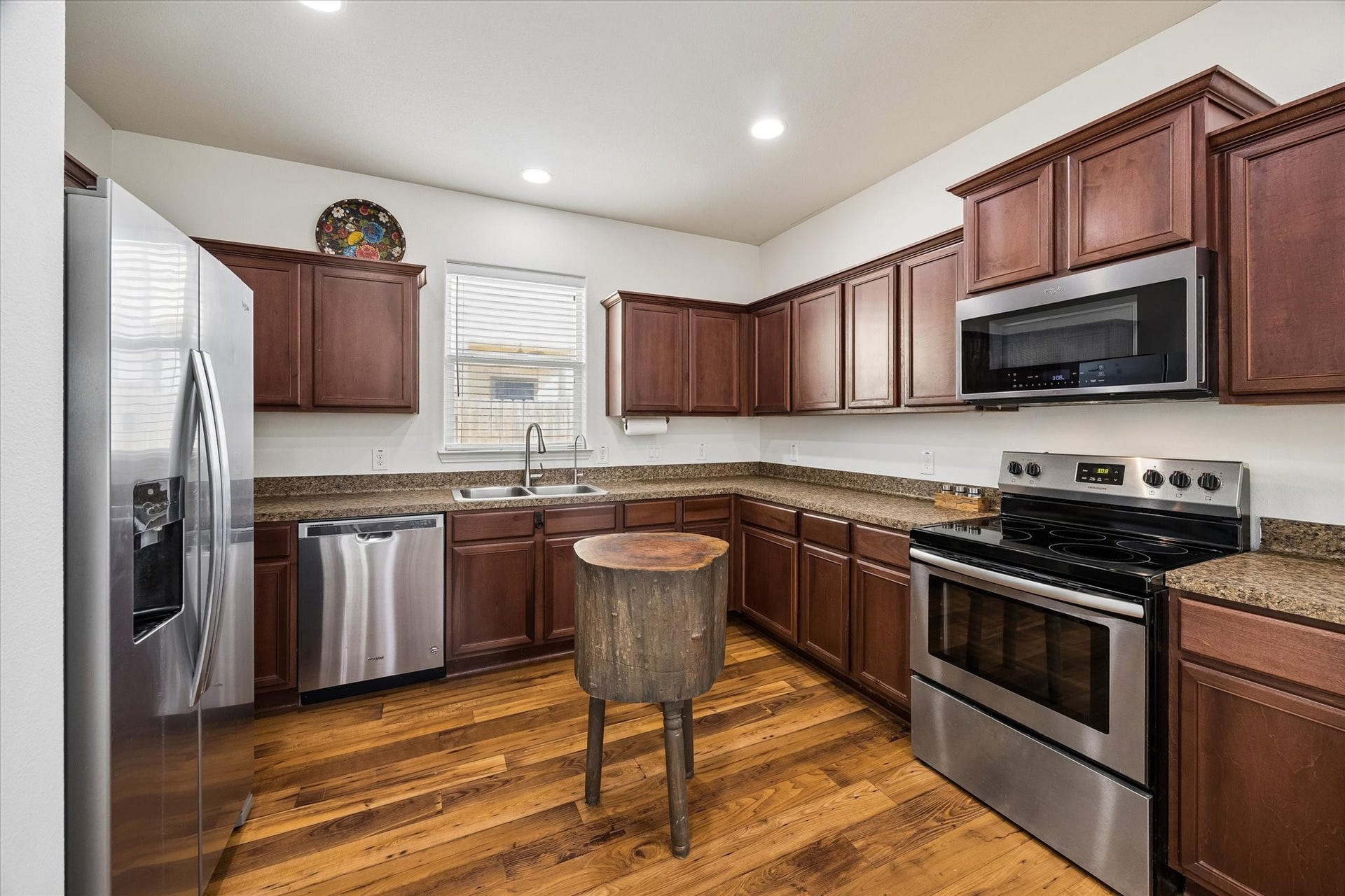 10885 S Lake Mist Lane, Willis, TX 77318 10885 S Lake Mist Lane, Willis, TX 77318