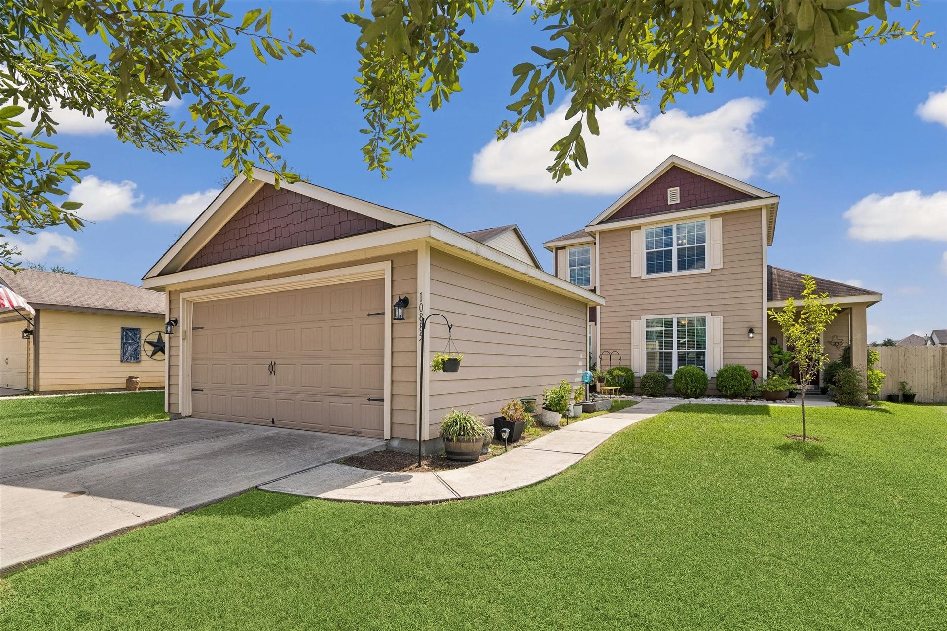 10885 S Lake Mist Lane, Willis, TX 77318 10885 S Lake Mist Lane, Willis, TX 77318