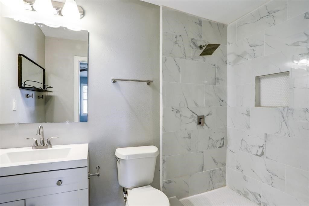 1236 San Felipe Street, Angleton, TX 77515 1236 San Felipe Street, Angleton, TX 77515