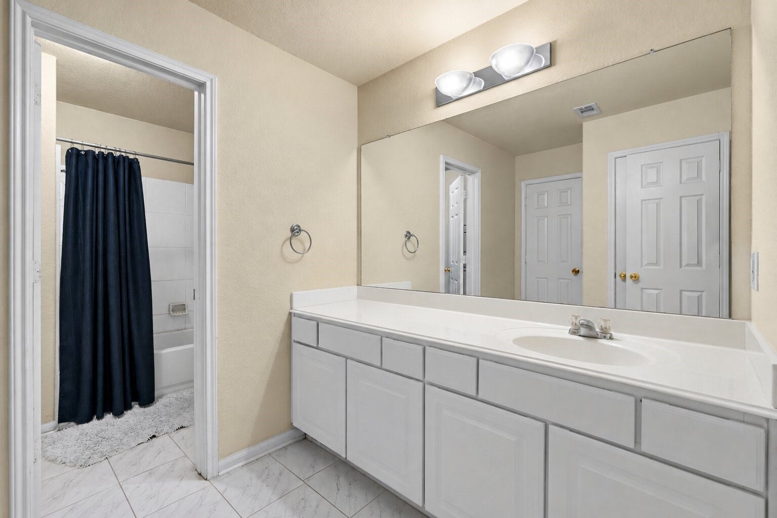 14710 S Isle Of Pines Court, Houston, TX 77049 14710 S Isle Of Pines Court, Houston, TX 77049