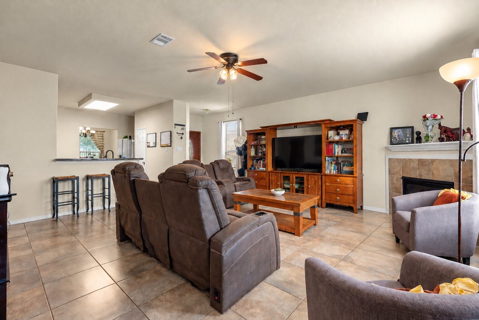 14710 S Isle Of Pines Court, Houston, TX 77049 14710 S Isle Of Pines Court, Houston, TX 77049