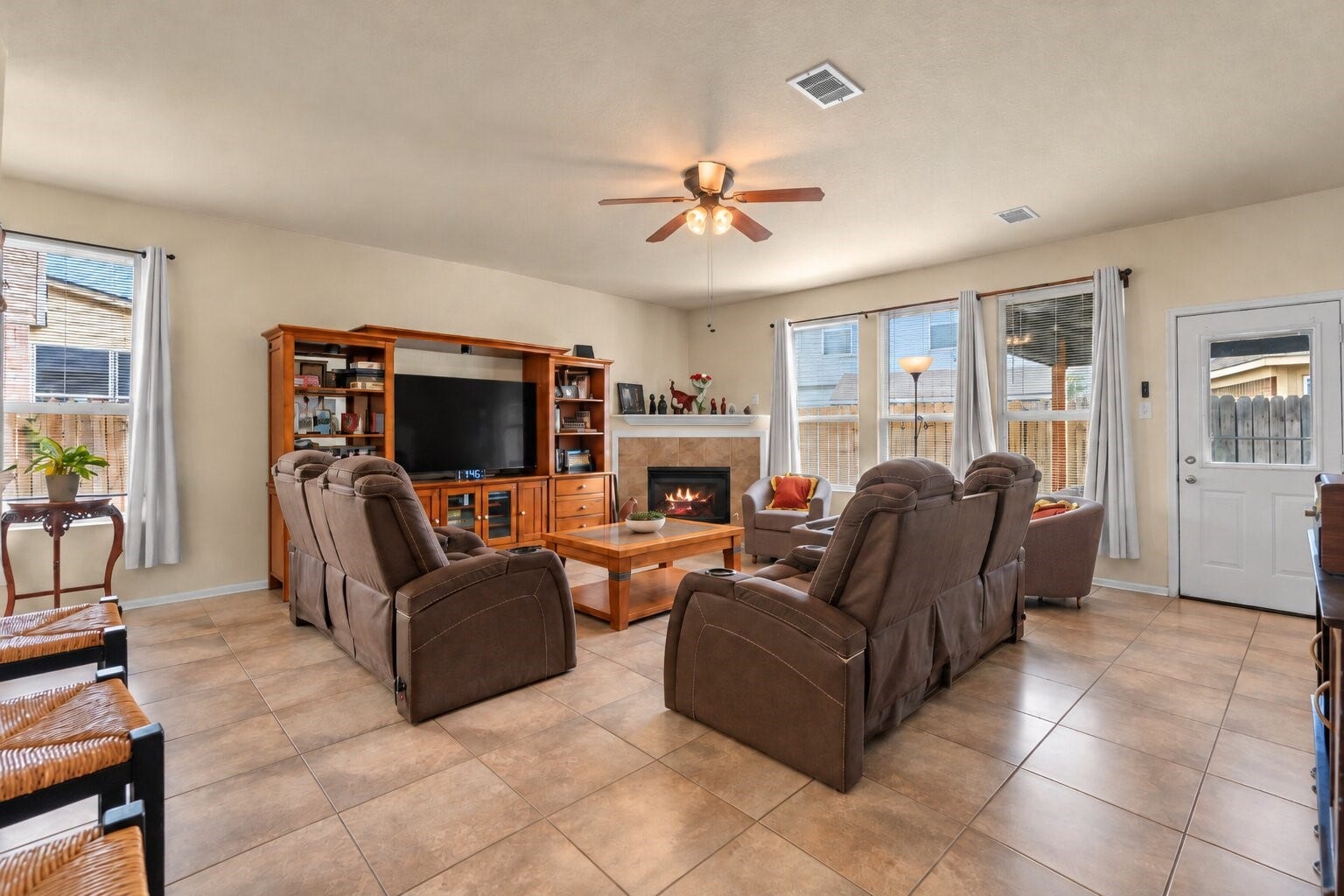14710 S Isle Of Pines Court, Houston, TX 77049 14710 S Isle Of Pines Court, Houston, TX 77049