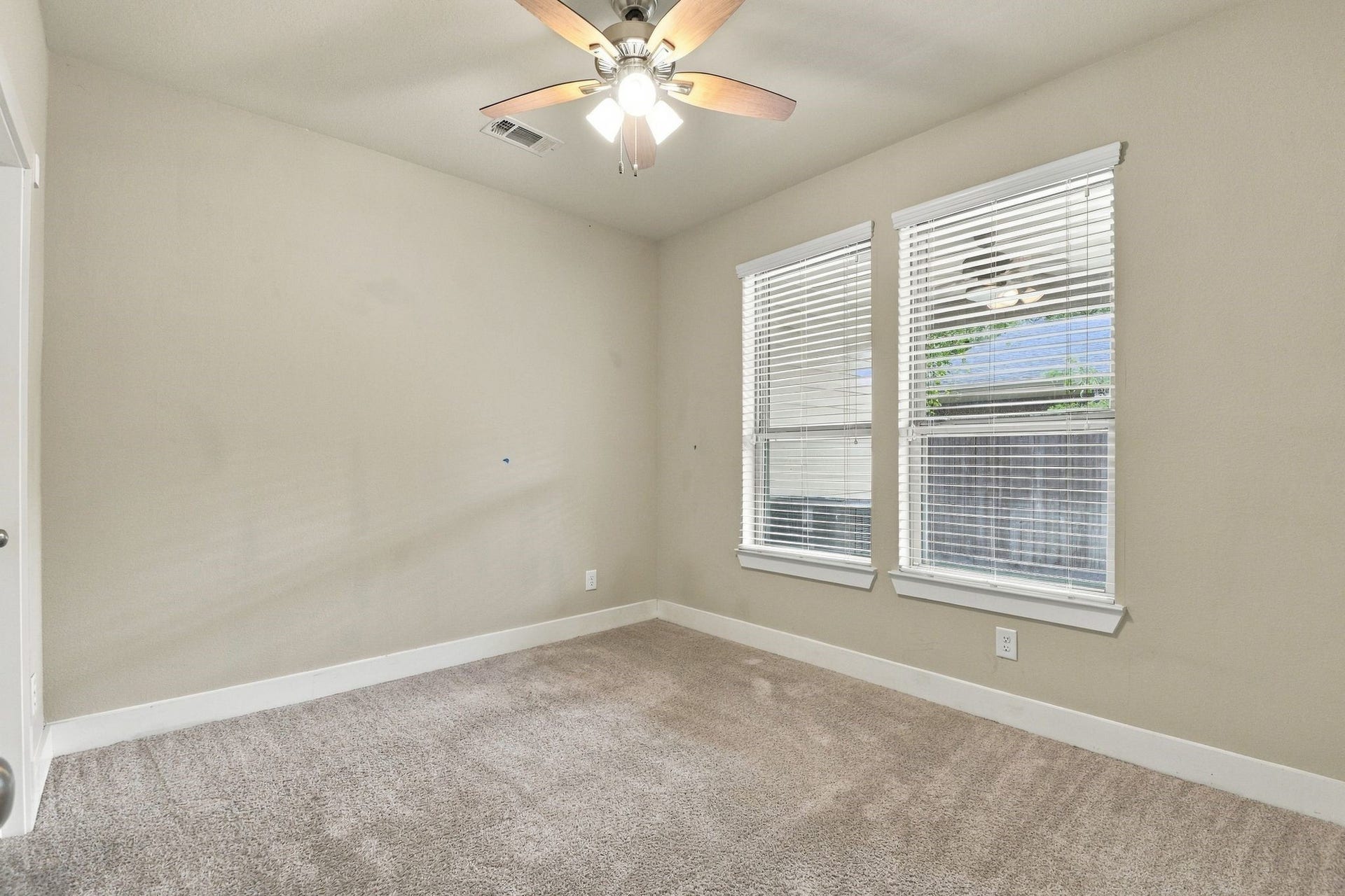 2117 Sequoia Woods Drive, Houston, TX 77080 2117 Sequoia Woods Drive, Houston, TX 77080