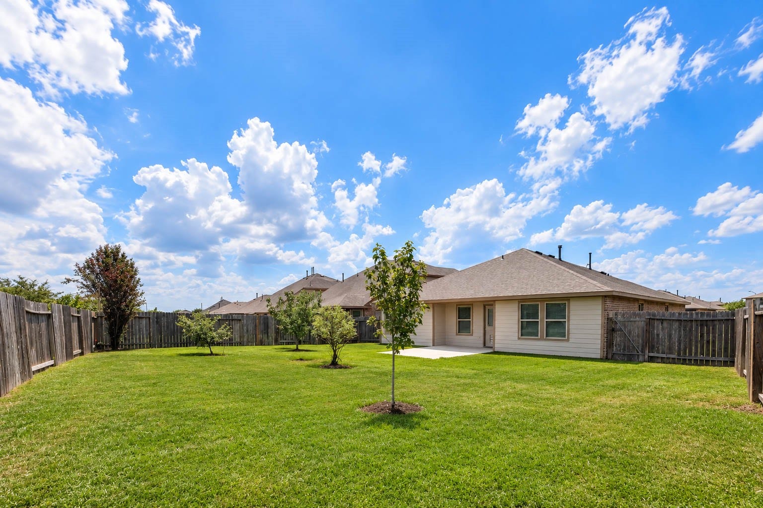 29130 Jarvis Bay Pass, Katy, TX 77494 If you love gardening, this yard is for you!