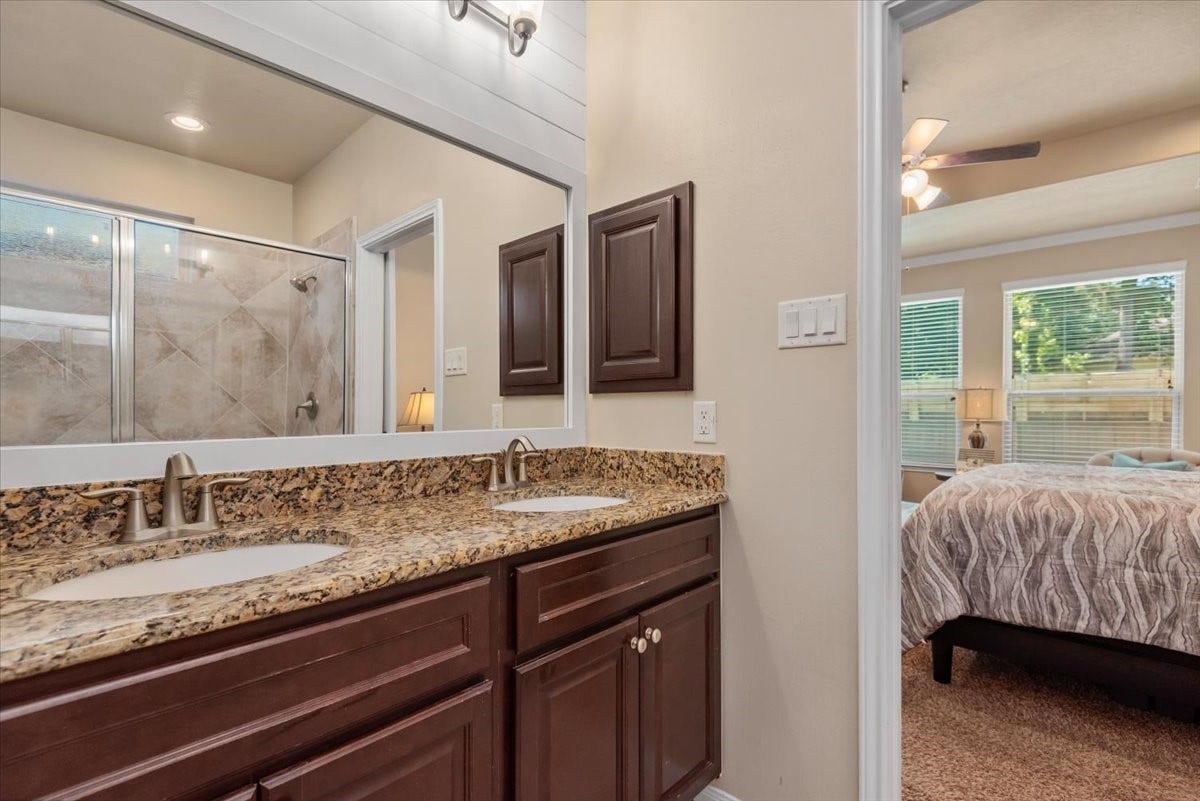 3726 Whisper Walk, Montgomery, TX 77356