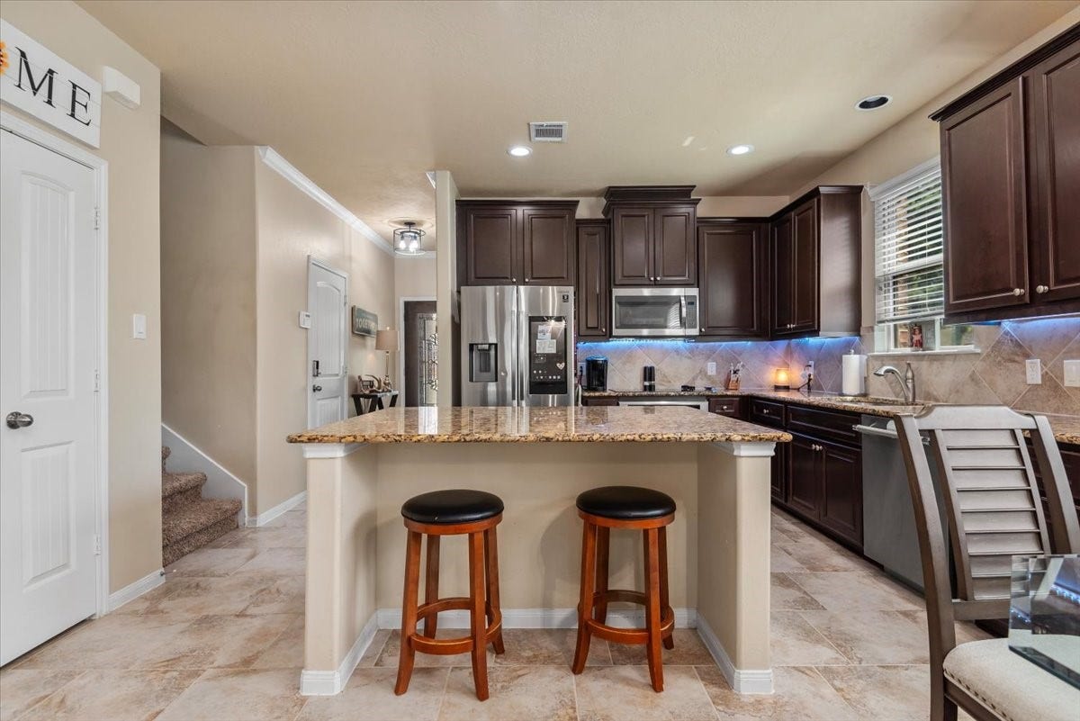 3726 Whisper Walk, Montgomery, TX 77356