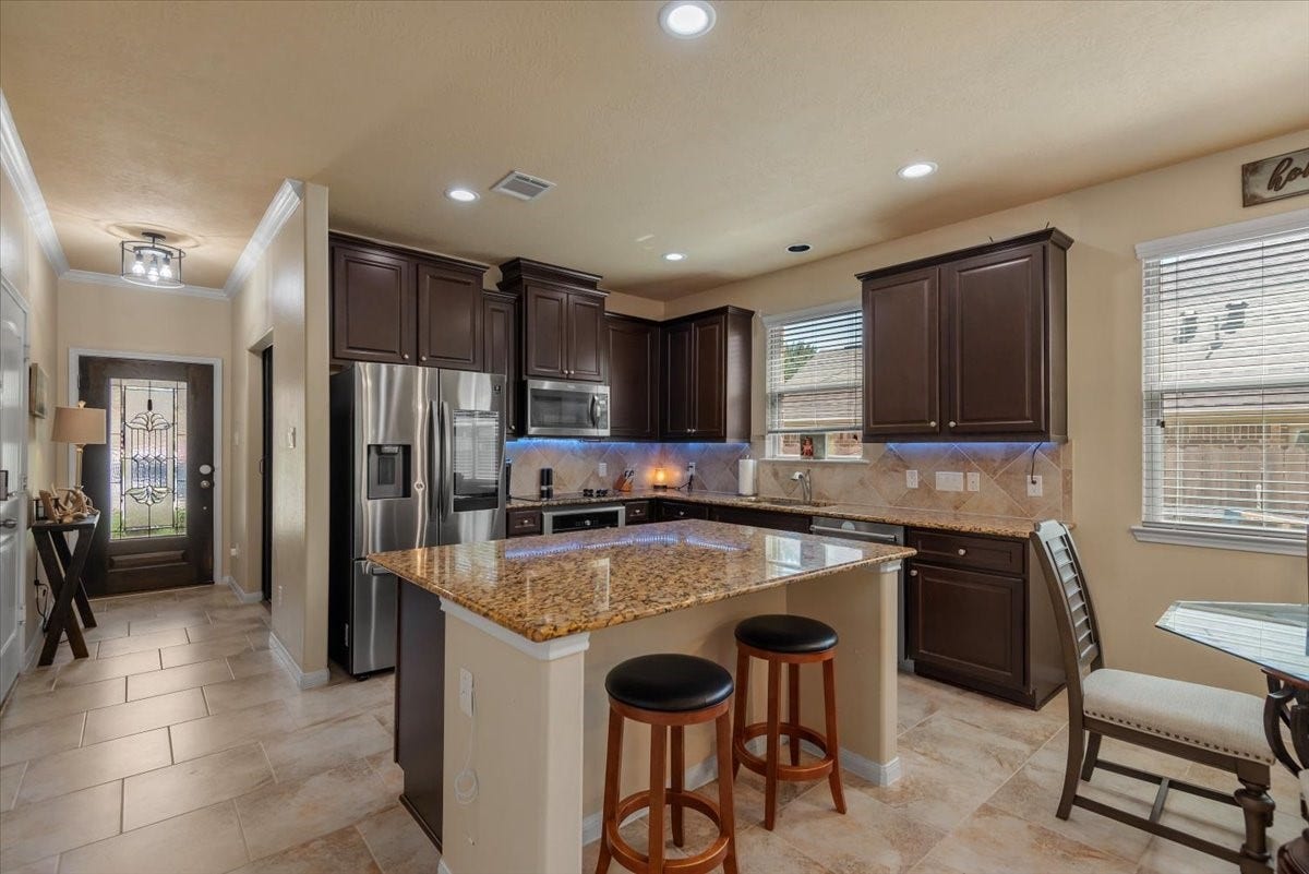 3726 Whisper Walk, Montgomery, TX 77356