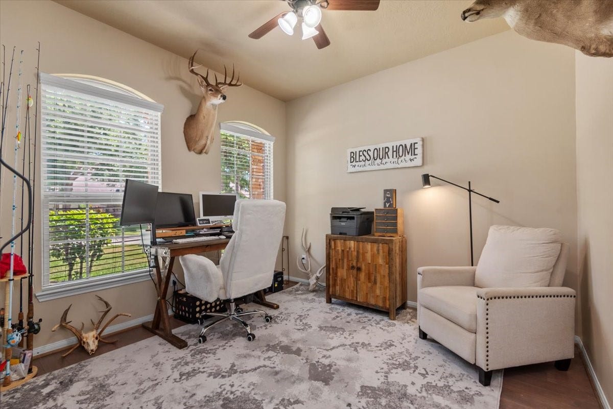 3726 Whisper Walk, Montgomery, TX 77356