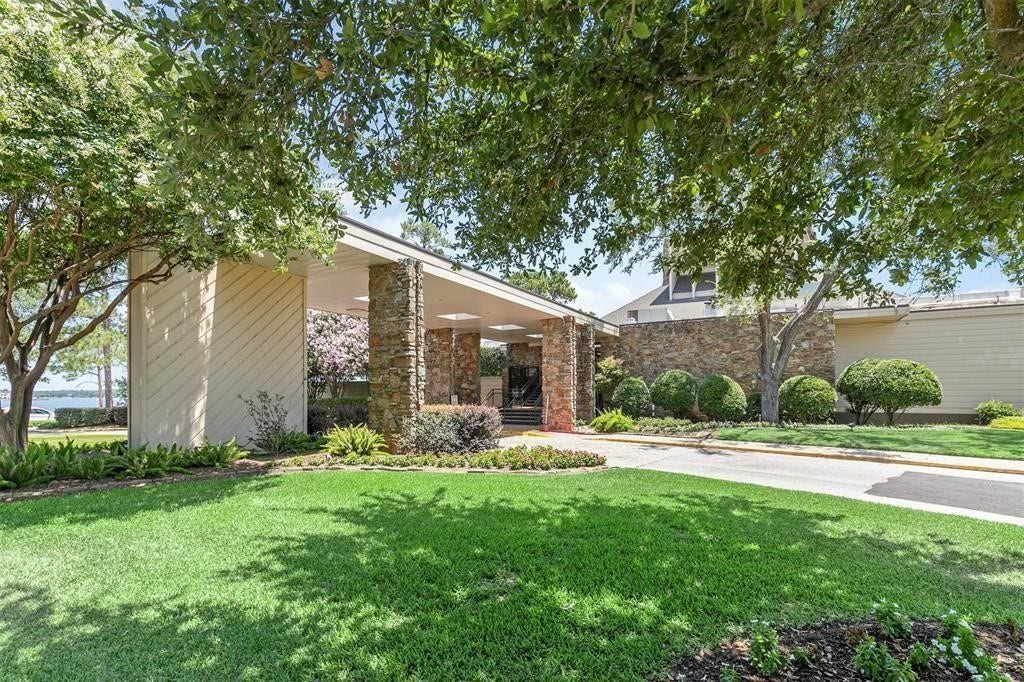 3726 Whisper Walk, Montgomery, TX 77356