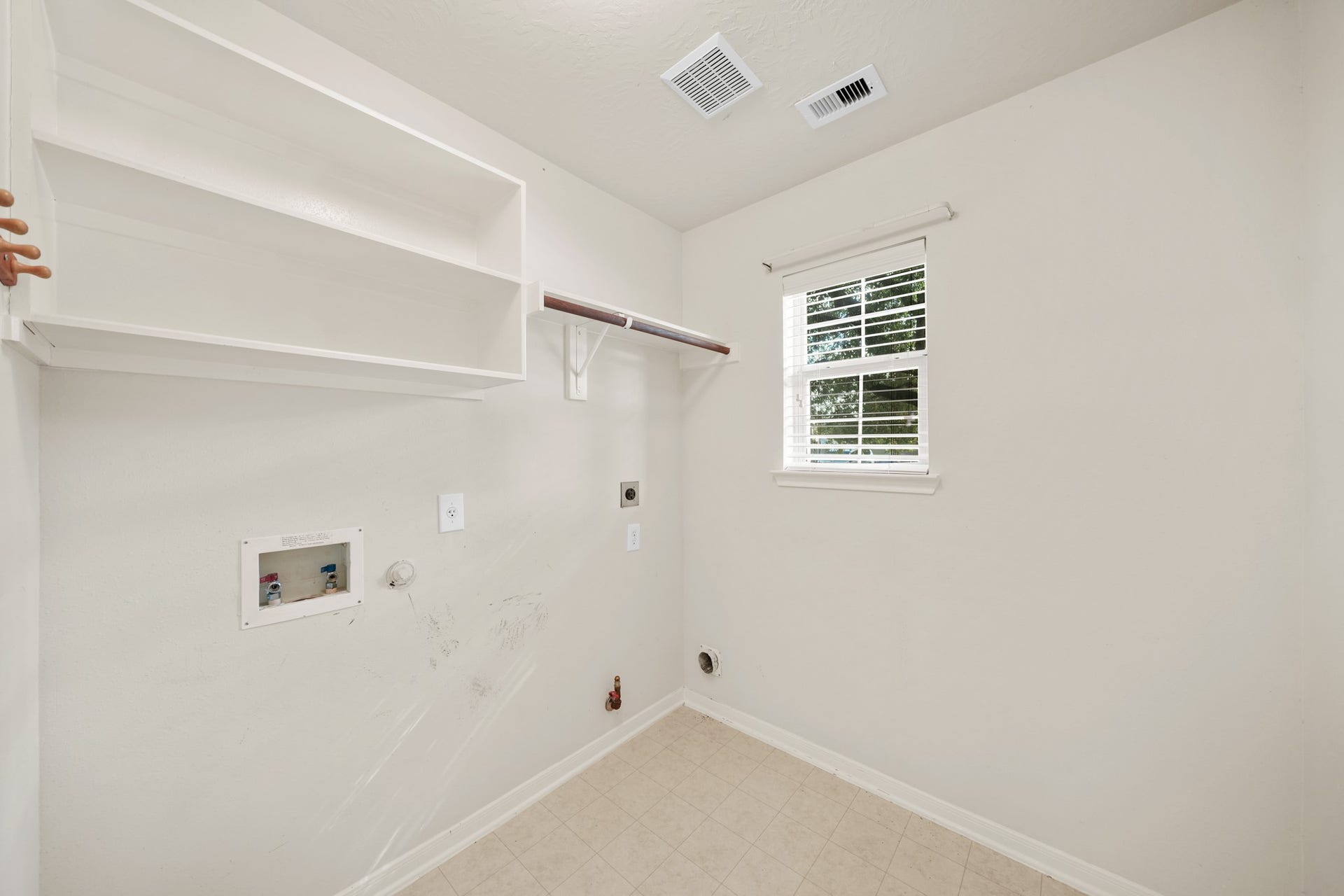 3808 Parry Court, Pearland, TX 77584 3808 Parry Court, Pearland, TX 77584