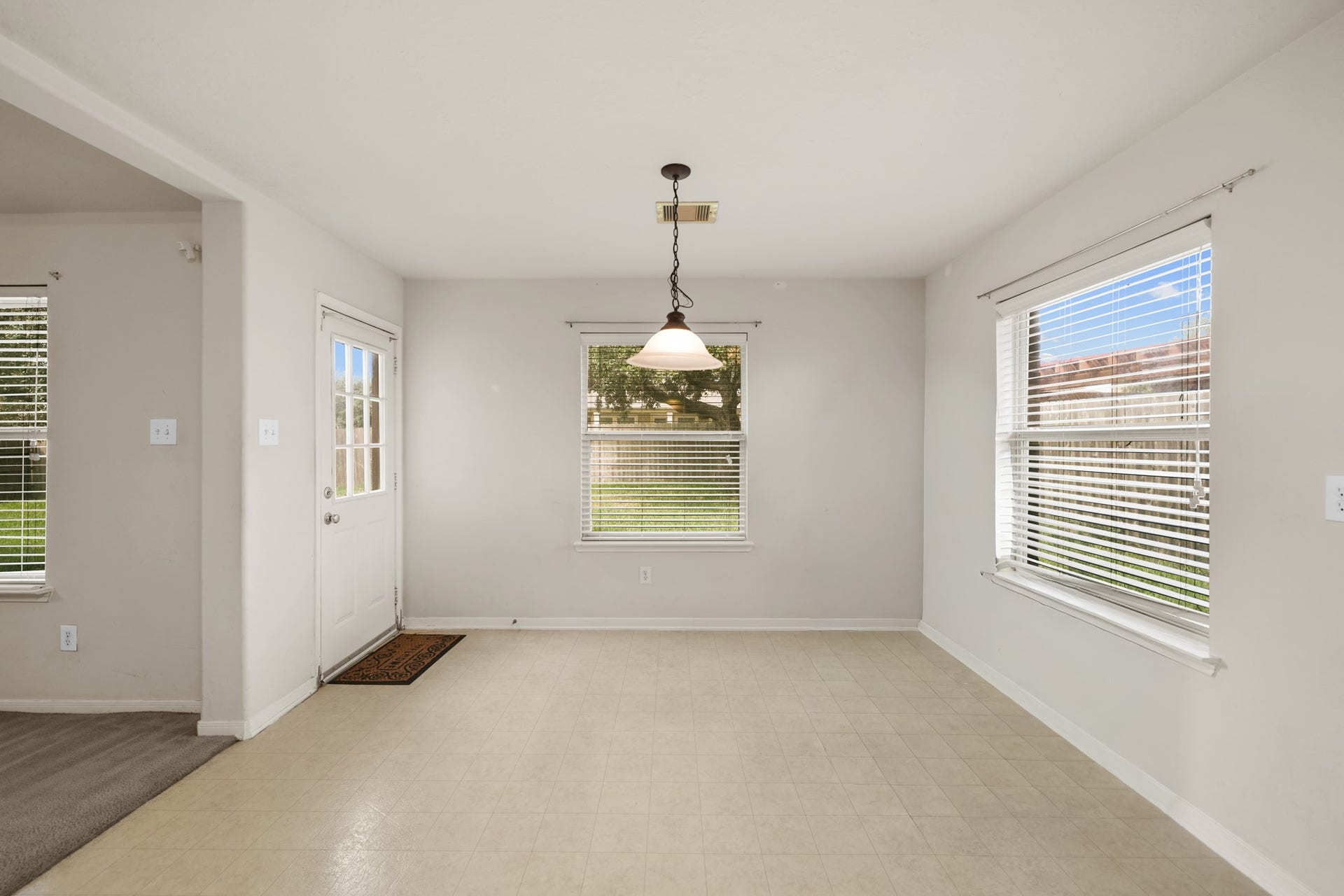 3808 Parry Court, Pearland, TX 77584 3808 Parry Court, Pearland, TX 77584