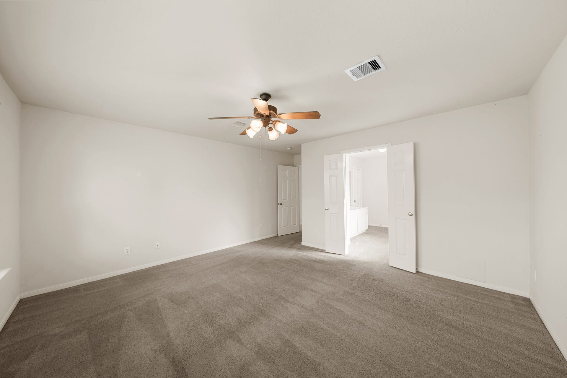 3808 Parry Court, Pearland, TX 77584 3808 Parry Court, Pearland, TX 77584