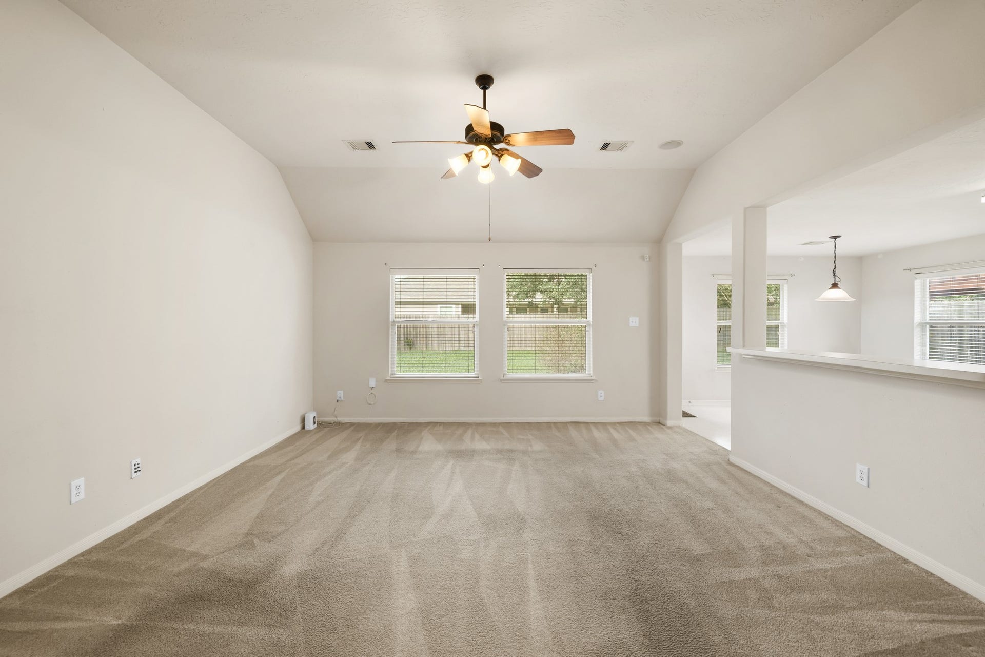 3808 Parry Court, Pearland, TX 77584 3808 Parry Court, Pearland, TX 77584