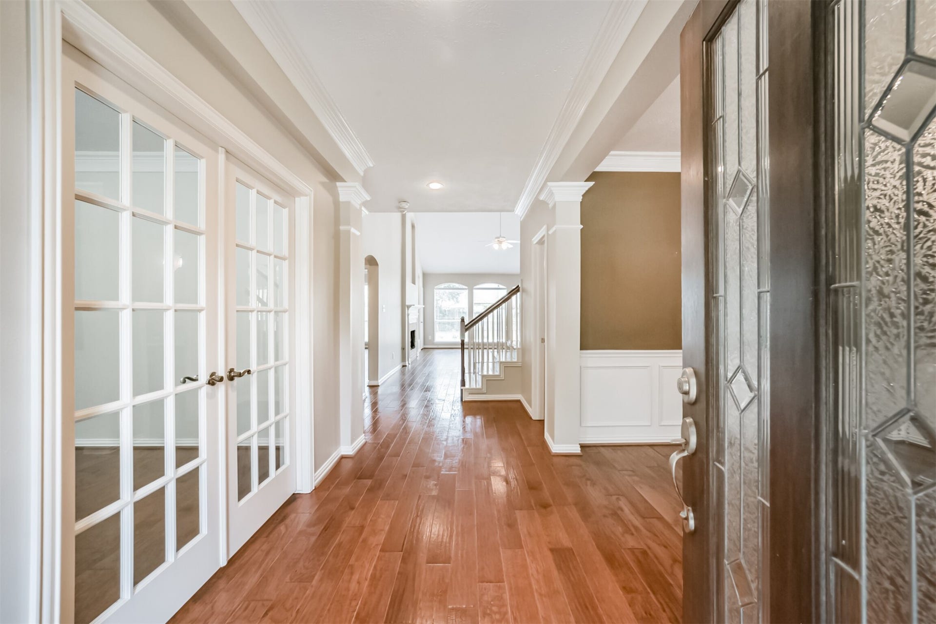 12614 Brazos Bend Trail, Humble, TX 77346 Come on in! Engineered Wood Flooring throughout entire house. NO CARPET