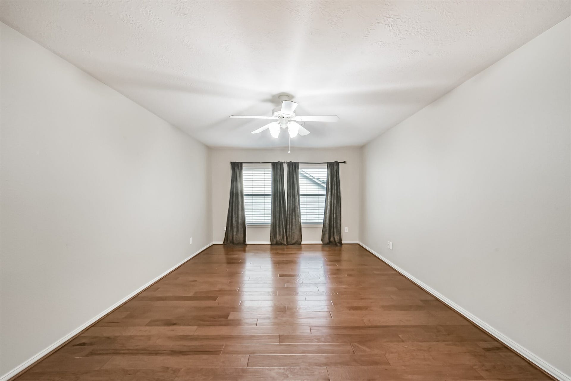 12614 Brazos Bend Trail, Humble, TX 77346 Large Game Room upstairs 19 x 12