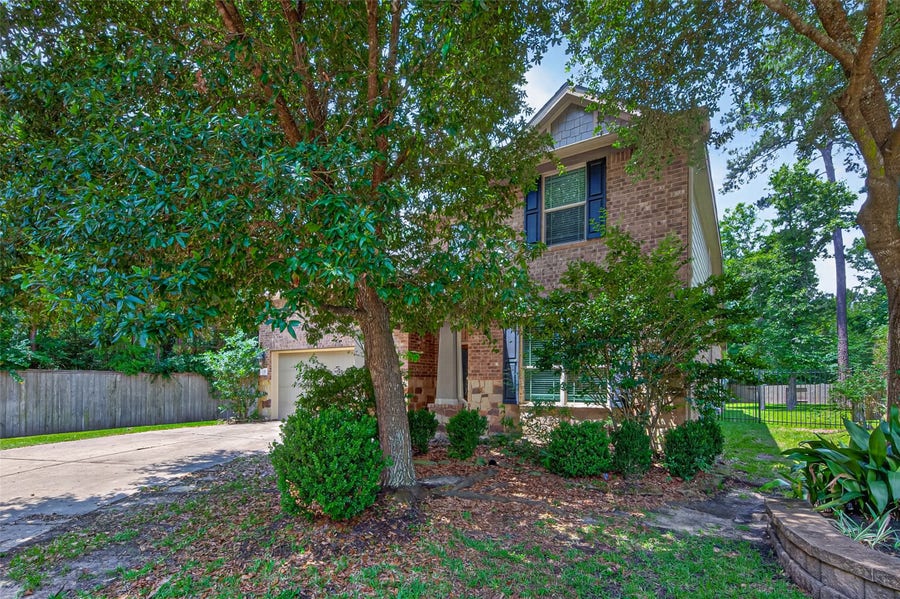 Property photo for 3 Black Swan Court, Magnolia, TX