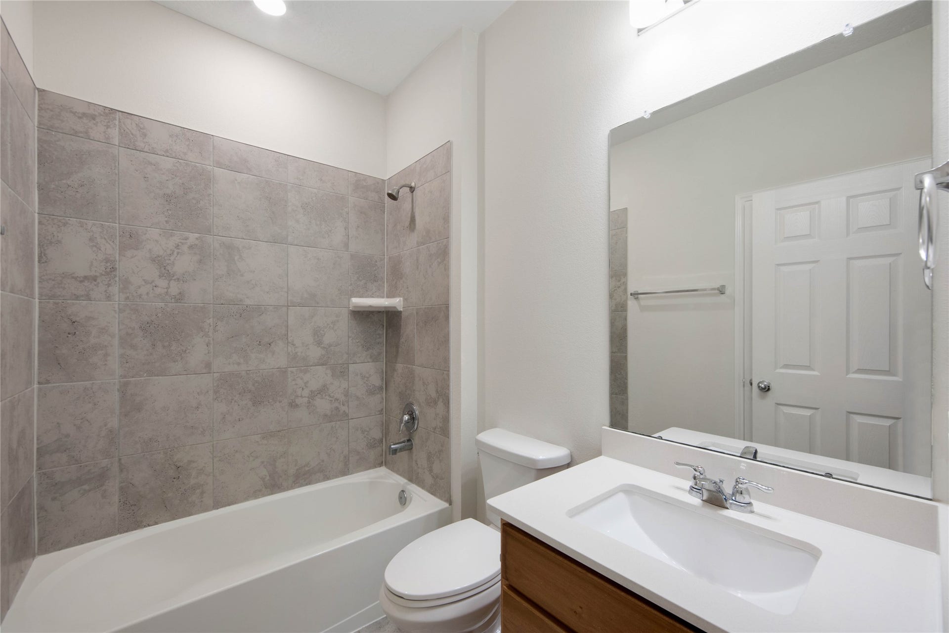 3315 Nila Creek Drive, Spring, TX 77373 3315 Nila Creek Drive, Spring, TX 77373