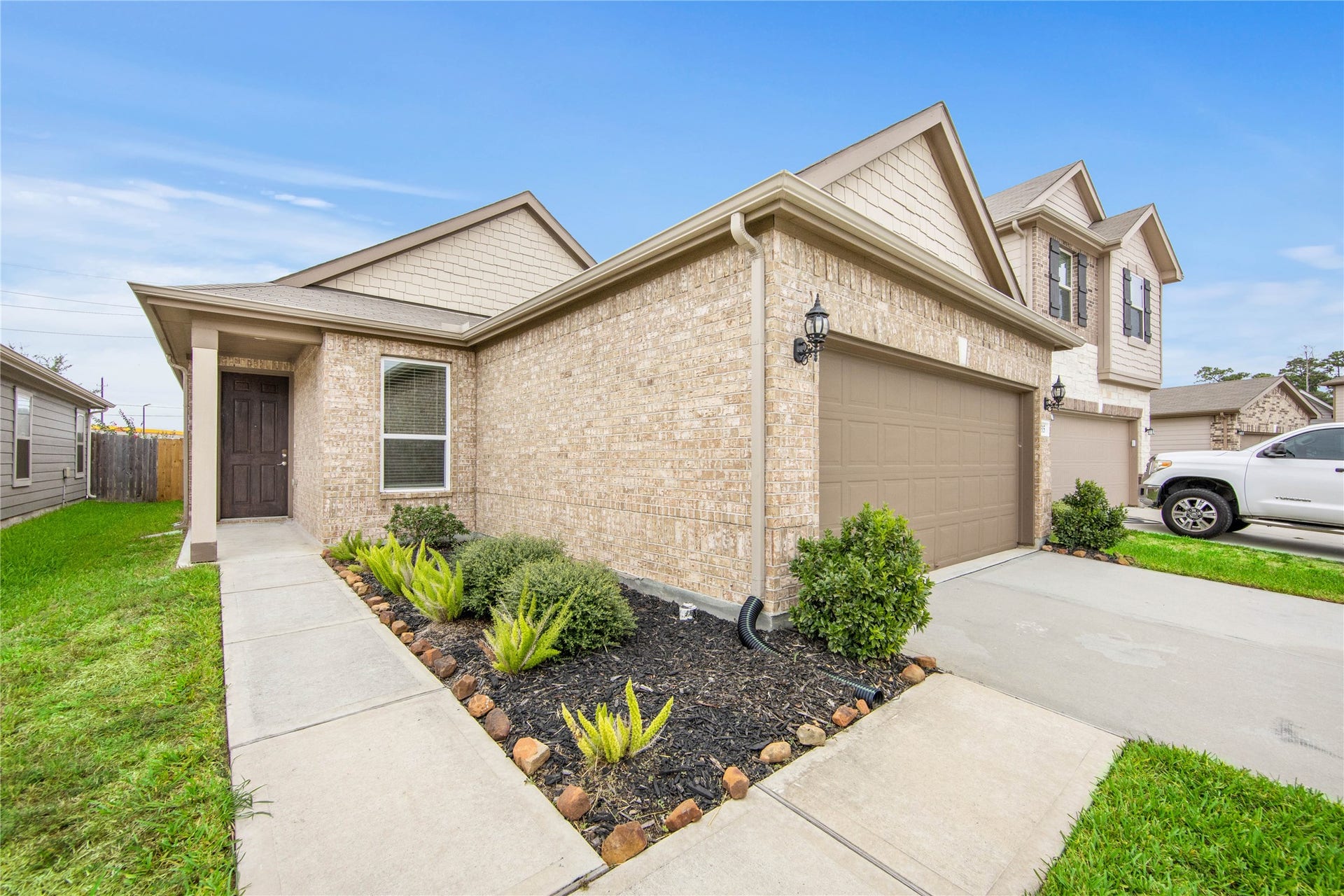 3315 Nila Creek Drive, Spring, TX 77373 3315 Nila Creek Drive, Spring, TX 77373