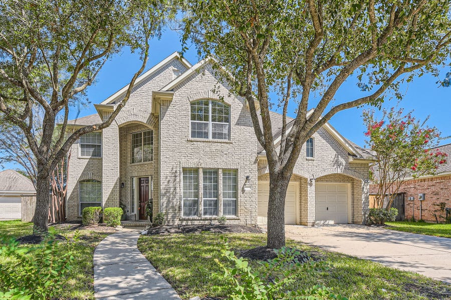 Property photo for 1907 Silver Brook Lane, Katy, TX