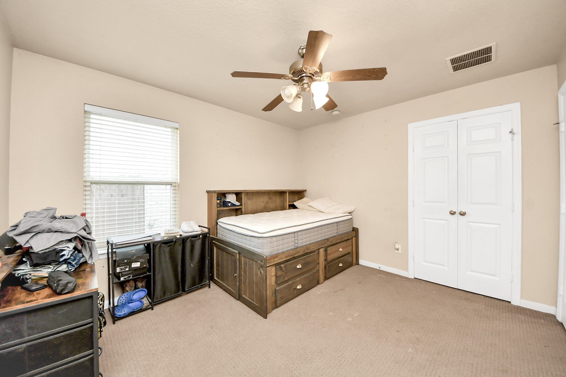 17918 Carroll Place Lane, Richmond, TX 77407 guest bedroom
