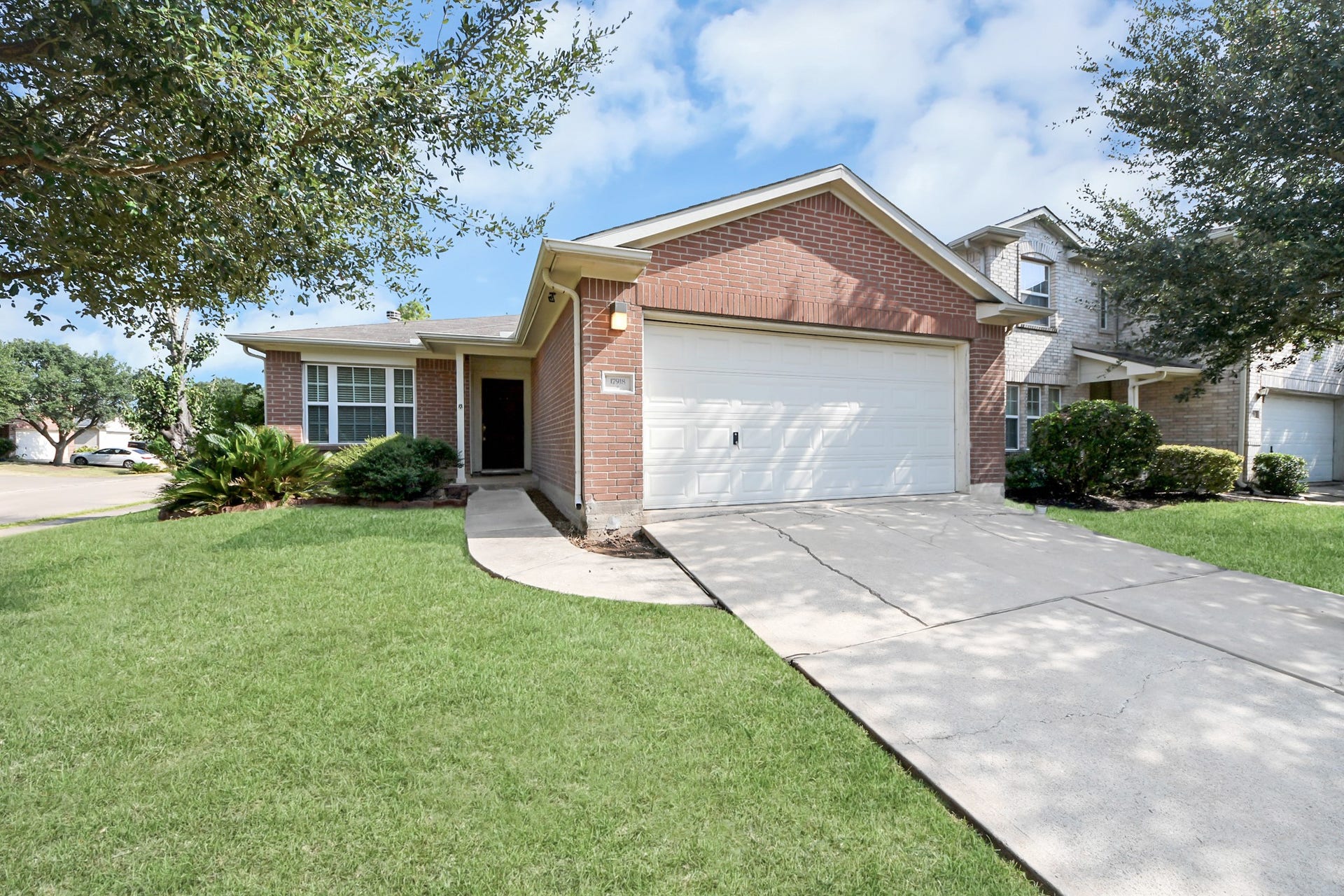 17918 Carroll Place Lane, Richmond, TX 77407 Corner lot- front of home