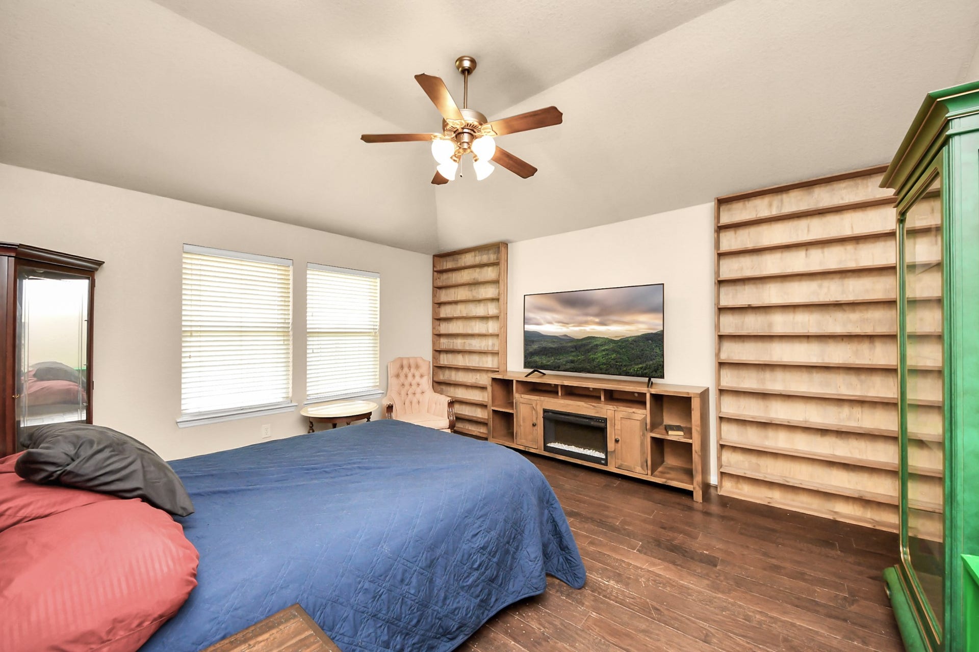 17918 Carroll Place Lane, Richmond, TX 77407 Primary bedroom
