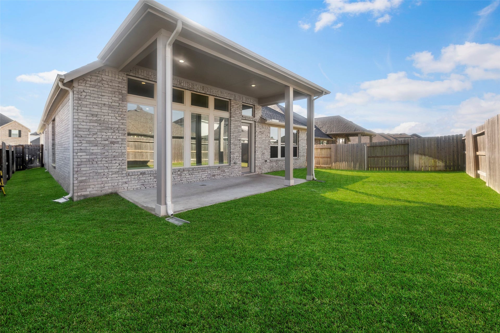 15722 Rosemary Hill Lane, Conroe, TX 77302 15722 Rosemary Hill Lane, Conroe, TX 77302