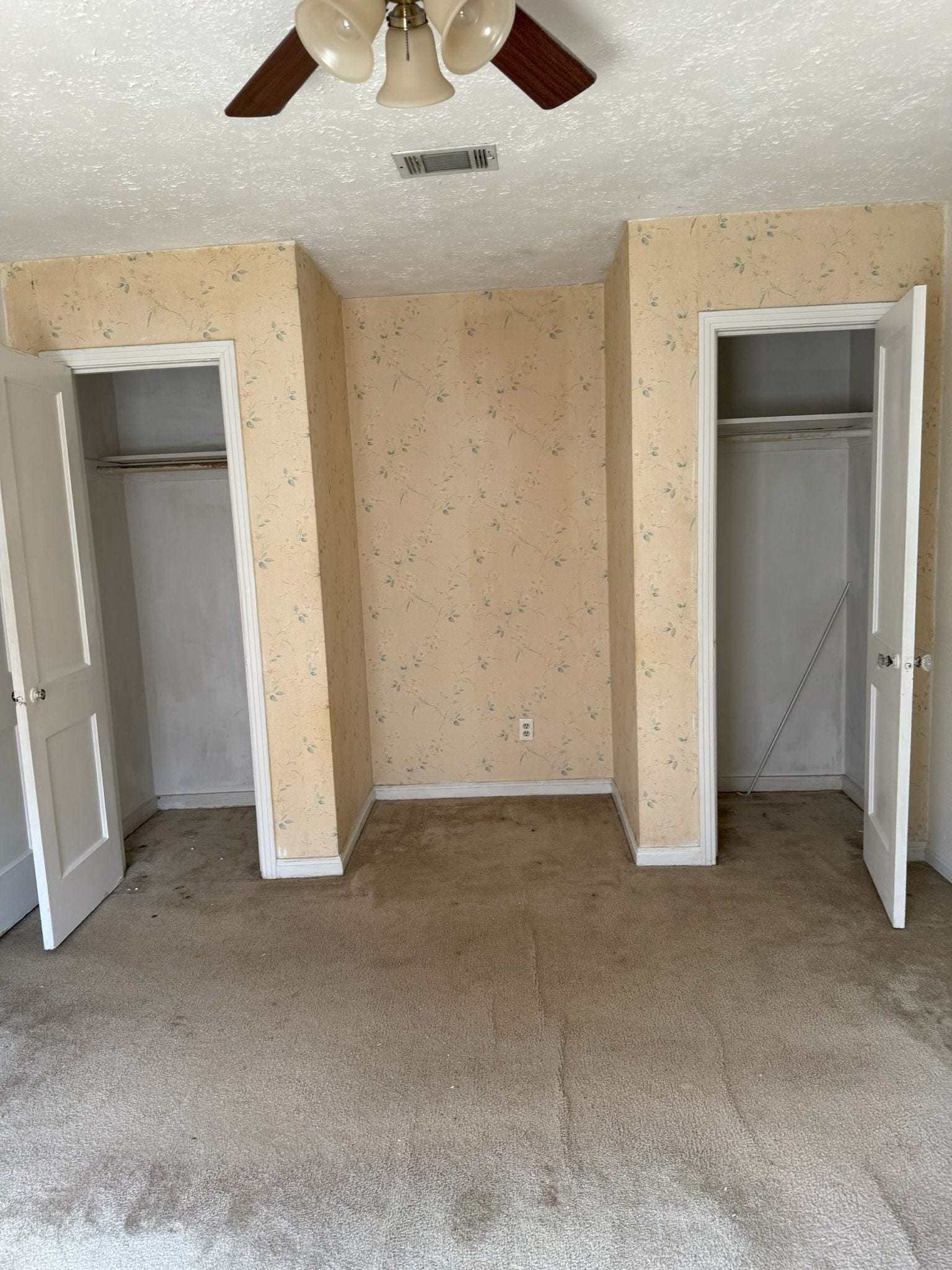 4009 Ella Boulevard, Houston, TX 77018 4009 Ella Boulevard, Houston, TX 77018