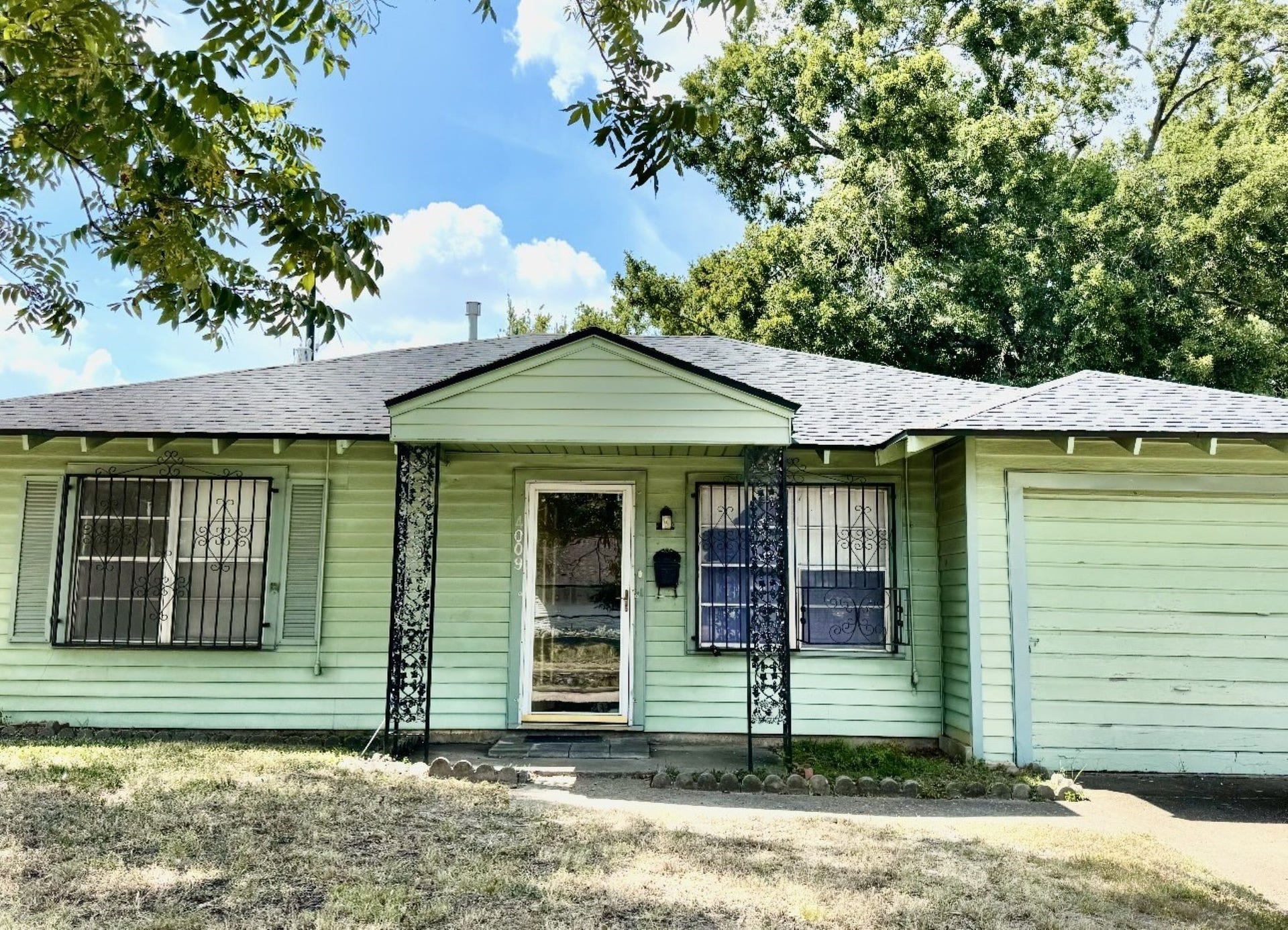 4009 Ella Boulevard, Houston, TX 77018 4009 Ella Boulevard, Houston, TX 77018