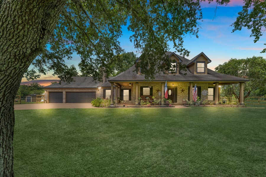 Property photo for 17126 County Road 39, Rosharon, TX