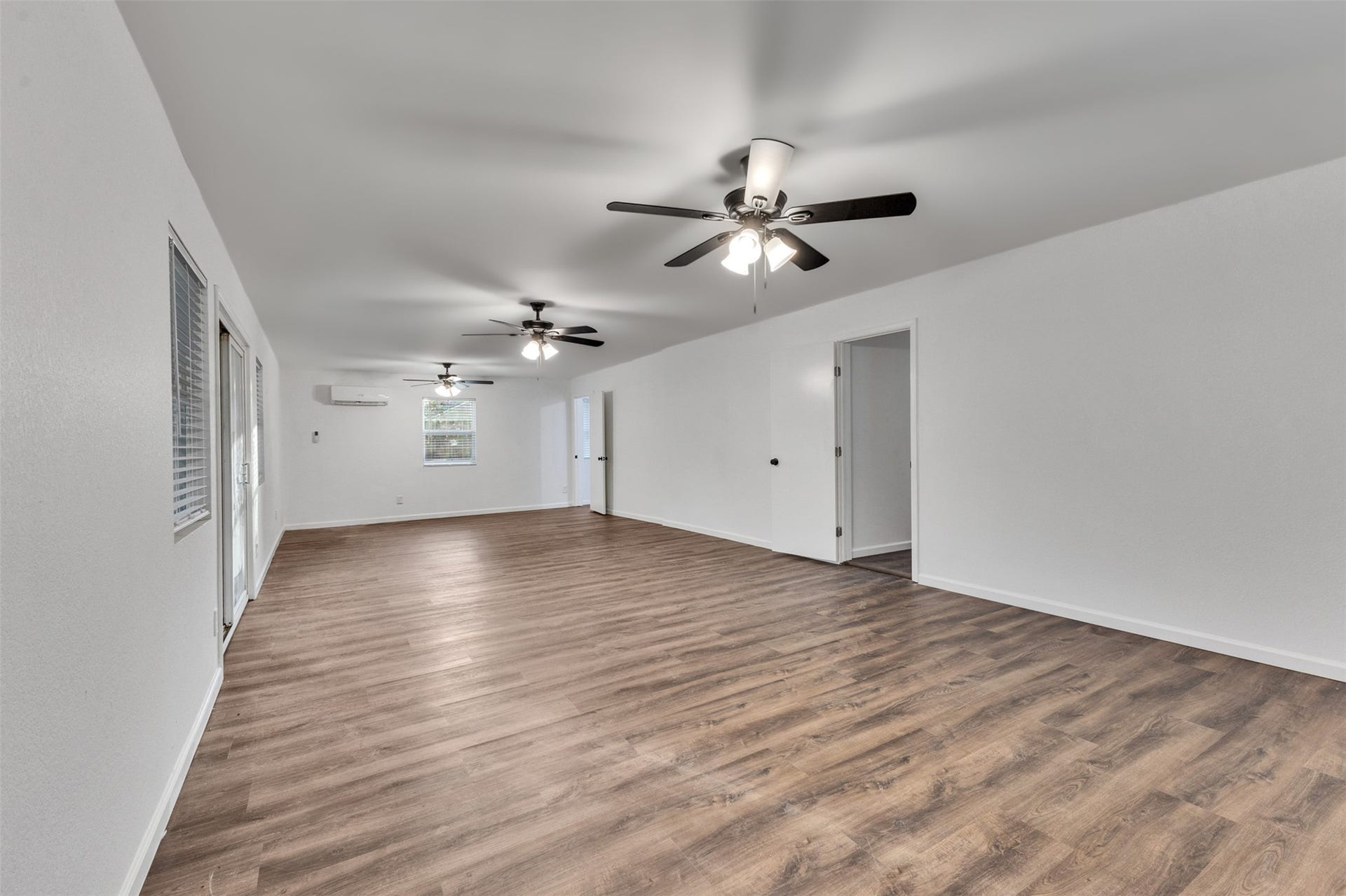 4926 Dollar Reef Drive, Bacliff, TX 77518 4926 Dollar Reef Drive, Bacliff, TX 77518